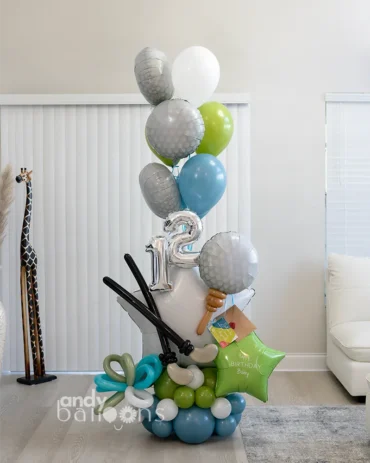 Golf-themed balloon bouquet featuring golf ball and club balloons, ideal for birthdays or celebrations of sports lovers