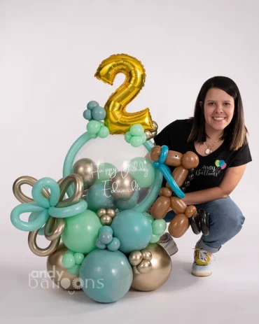 Custom bubble balloon with horse theme, personalized with name and colors, perfect for birthdays or special celebrations